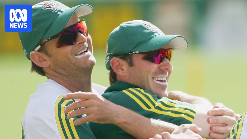 Damien Martyn showing 'encouraging signs' during meningitis treatment, Adam Gilchrist says
