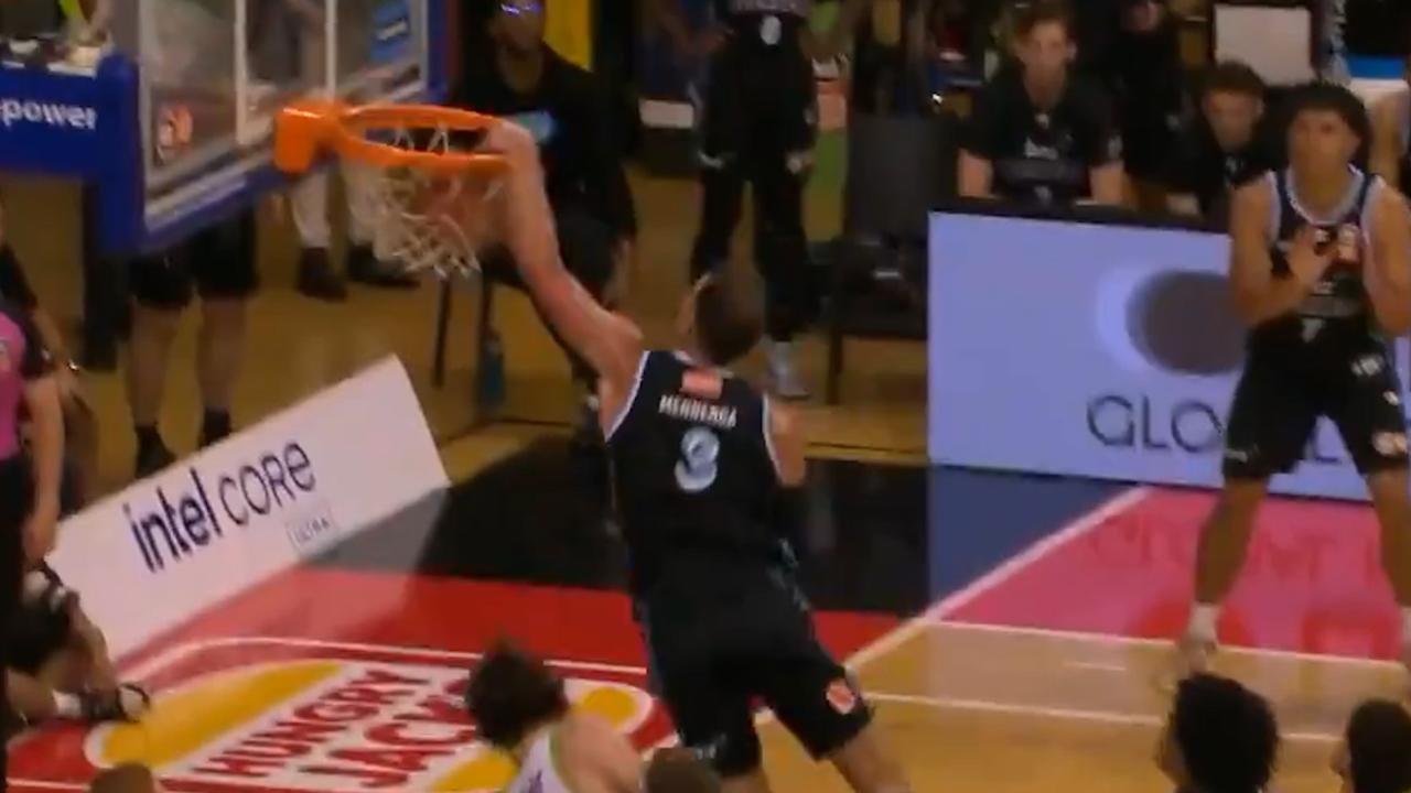 Sam Mennenga produces dunk of the year candidate, Alex Ducas injury update, scores