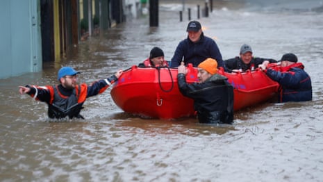 Storm Chandra hits UK and Ireland – video