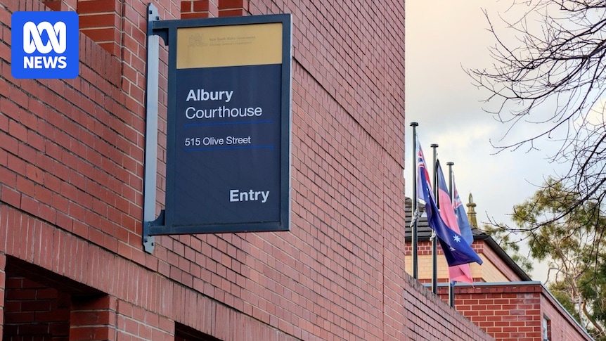 NSW Police shoot alleged drug dealer's dog after toddler was attacked at Moama skate park