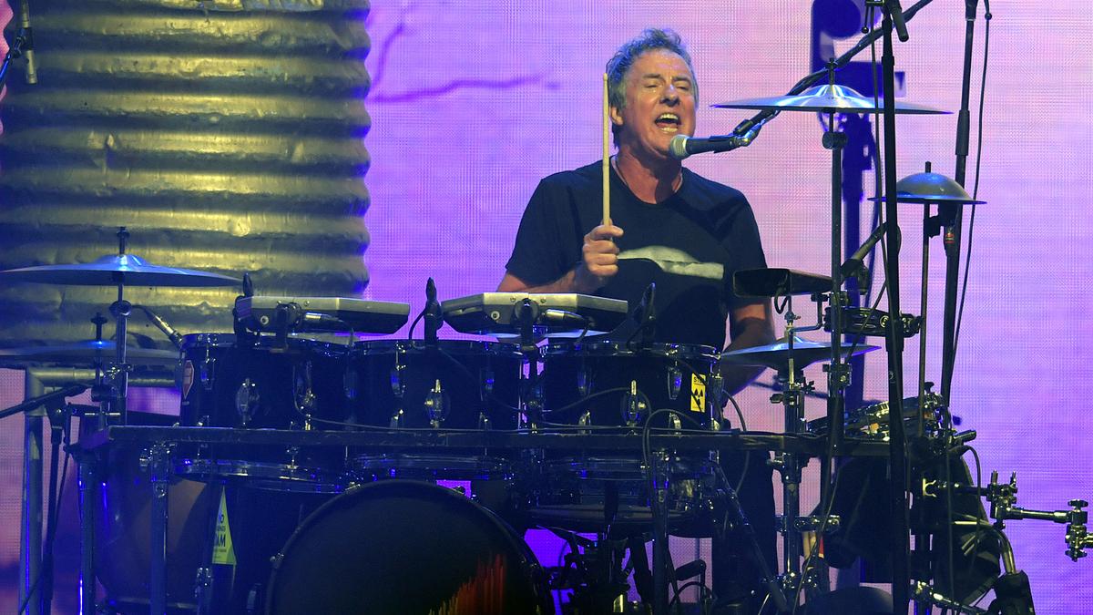 Midnight Oil drummer Rob Hirst dies aged 70 after cancer battle, leaving Australian music in mourning