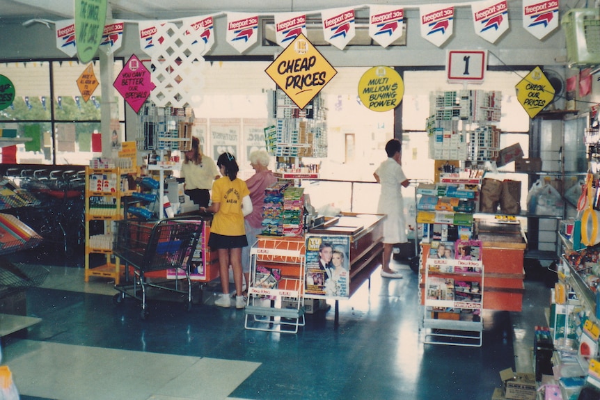 supermarket check out in 1986