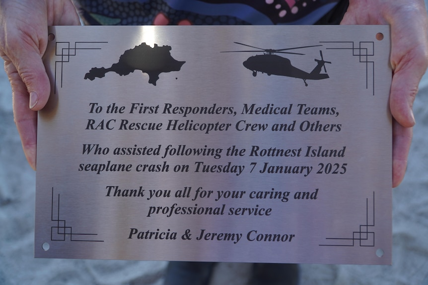 A close up of a metal plaque which thanks first responders who assisted following the Rottnest Island seaplane crash