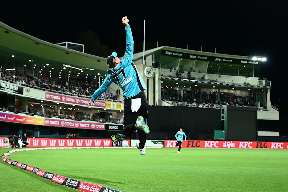 Matthew Renshaw attempts a catch.