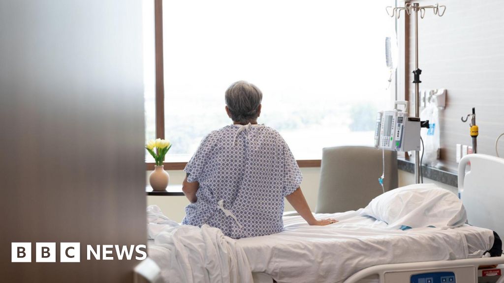 Delayed discharges costing NHS Scotland £440m a year, report says