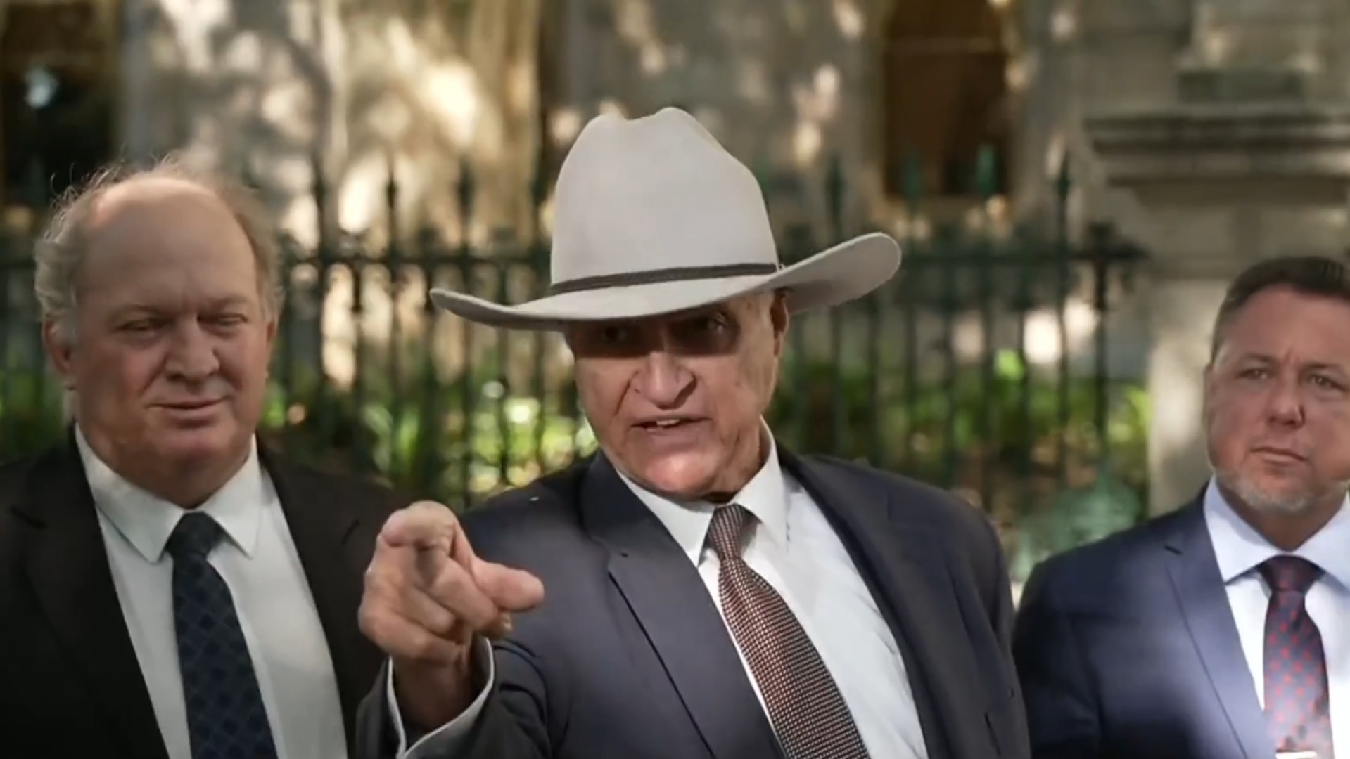 Bob Katter threatens to sue Channel Nine reporter