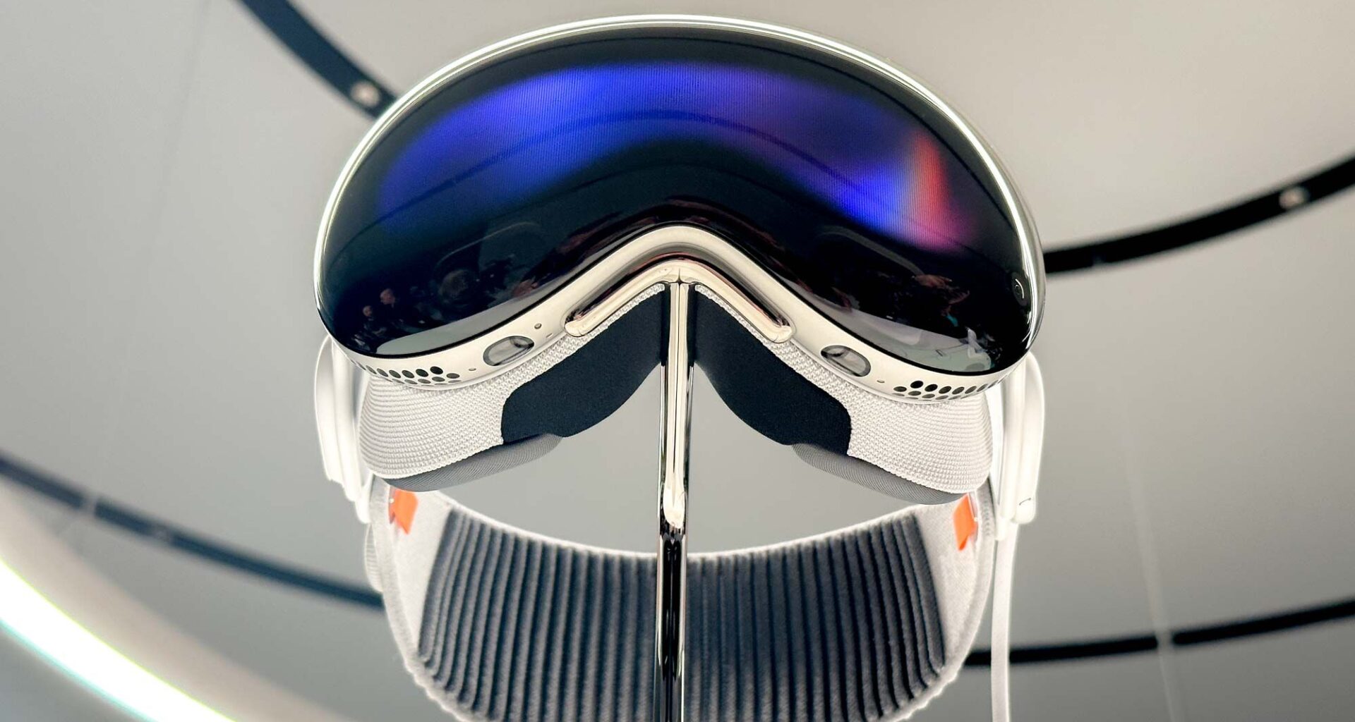 Apple Vision Pro VR headset reportedly losing production support: what that could mean