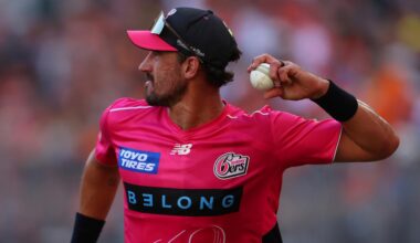 Mitchell Starc shoulder update, injury scare, Sydney Sixers vs Perth Scorchers, Big Bash finals, video