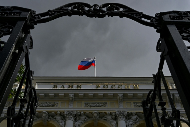 Russian inflation drops sharply in 2025