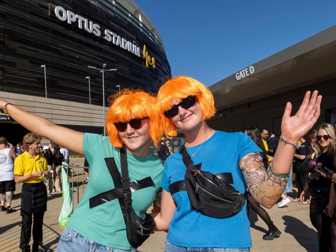 Alexis Triplett and Jorja Draper.