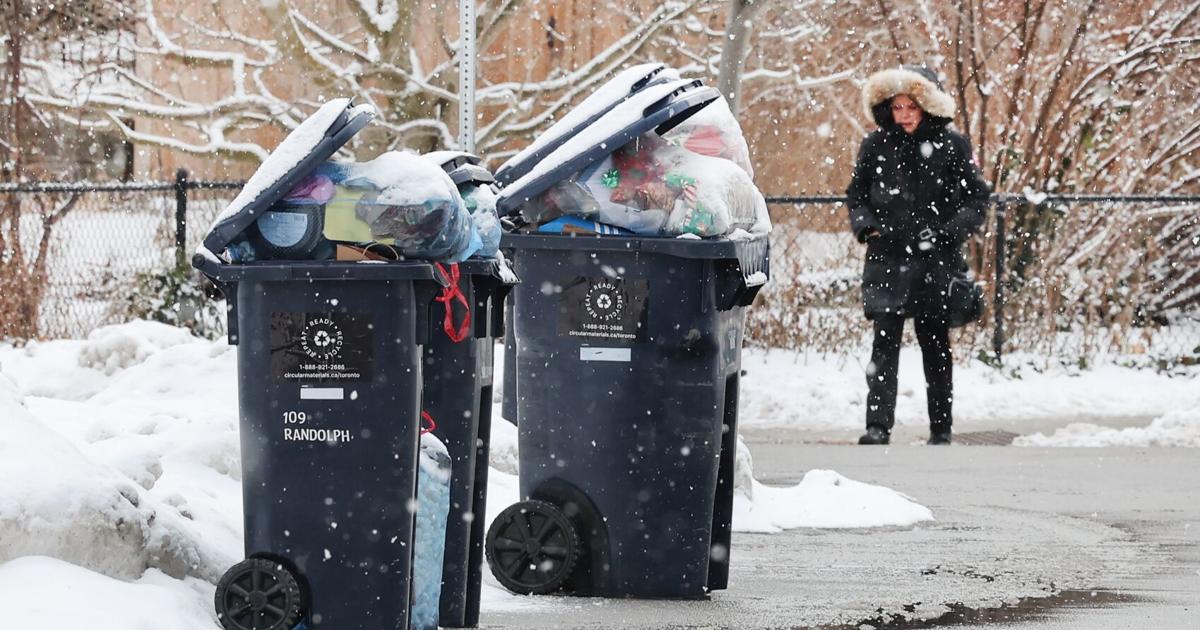 Ford vows to fix problems in provincial recycling scheme as blue bins sit uncollected for days - Toronto Star