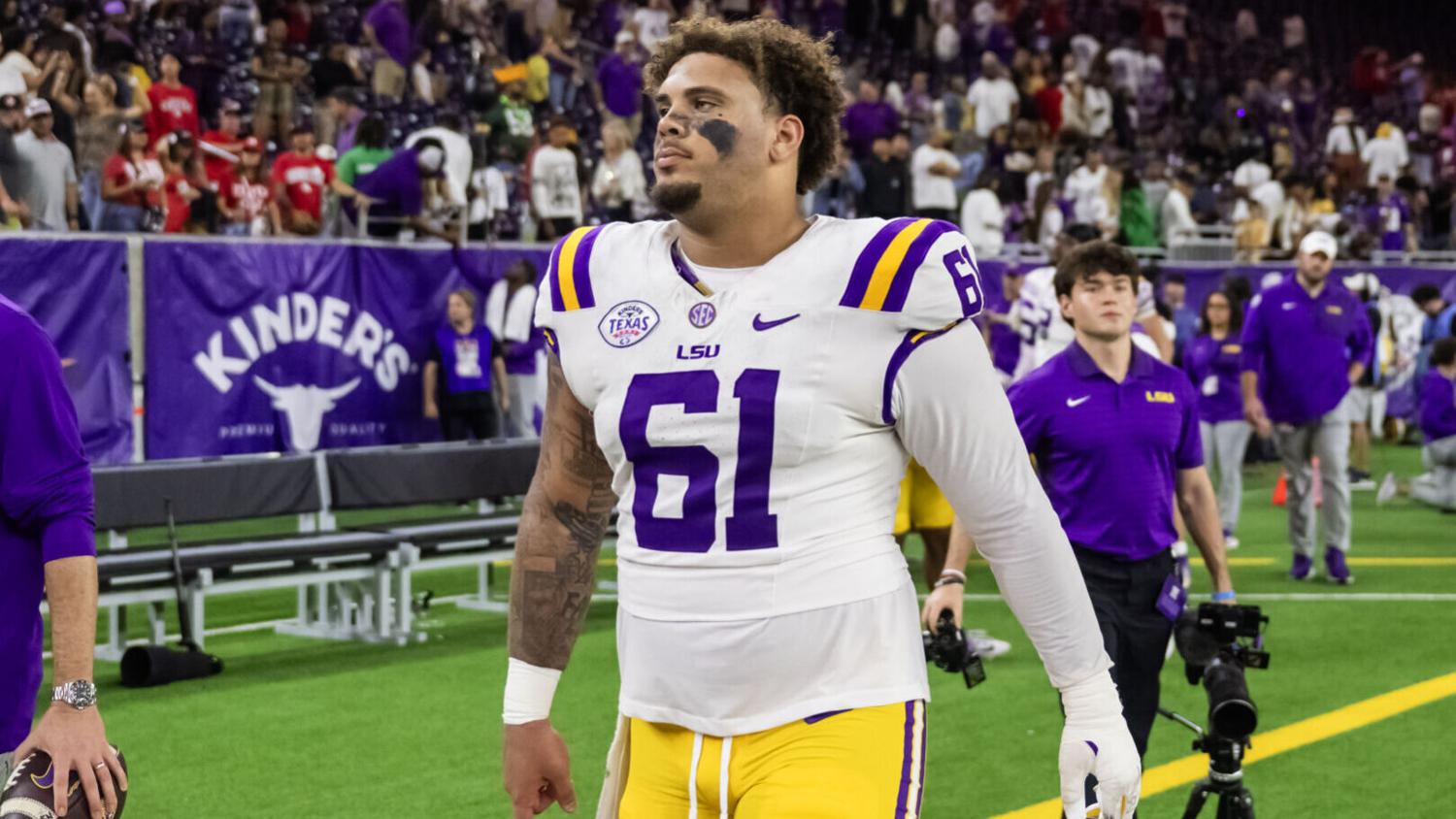 LSU football center Braelin Moore to return in 2026 | LSU