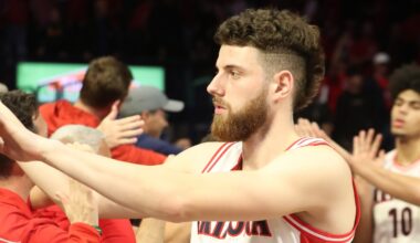 Dell’Orso's Wildcats go 18-0, stay No1 in NCAA