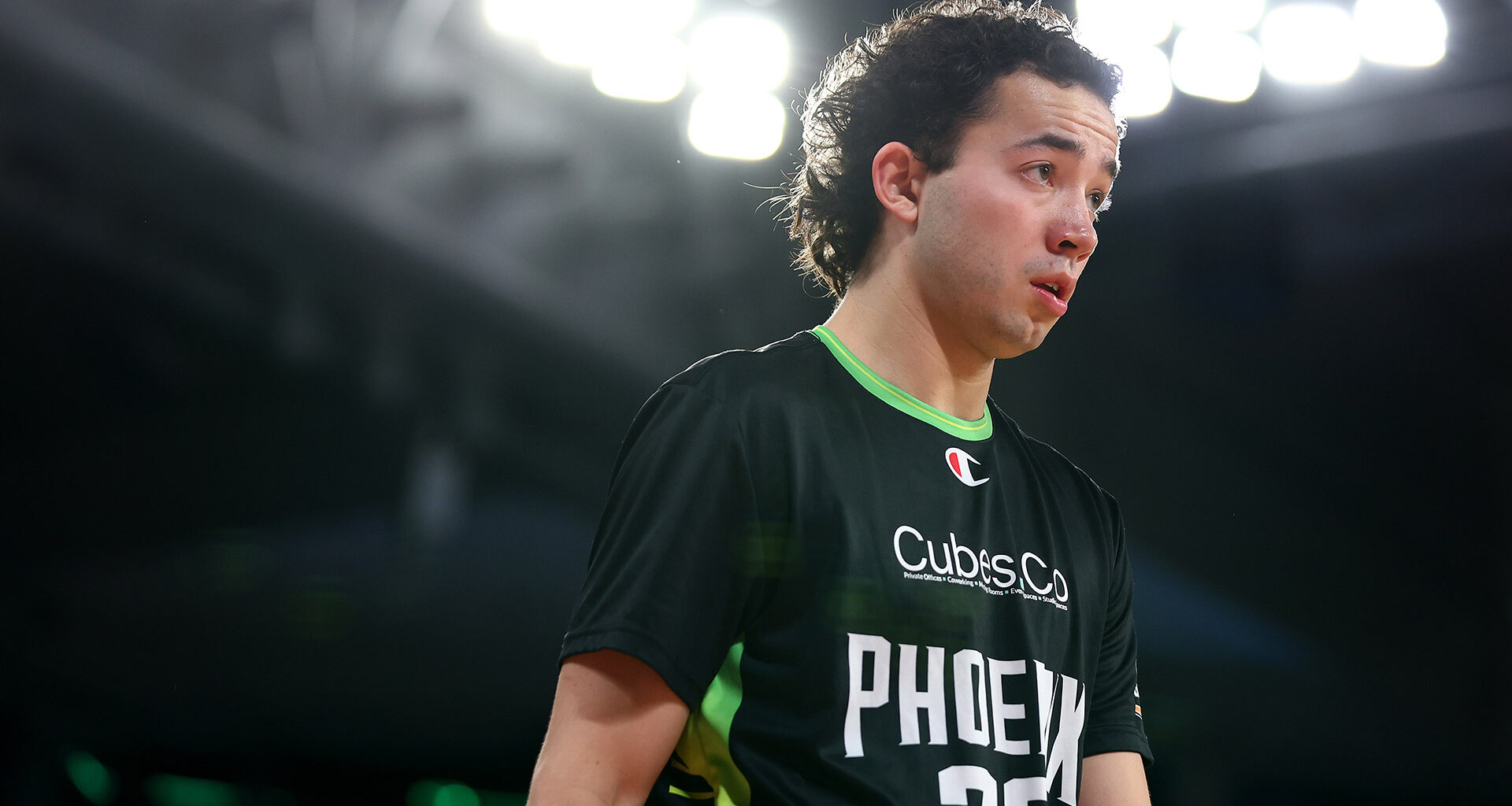 Flying Foxwell: A homegrown milestone for Phoenix guard