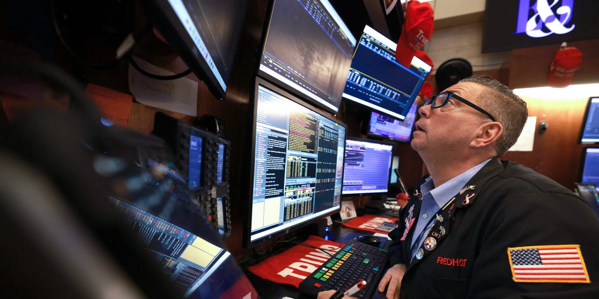 Health-Insurance Stocks Plummet on 2027 Medicare Proposal