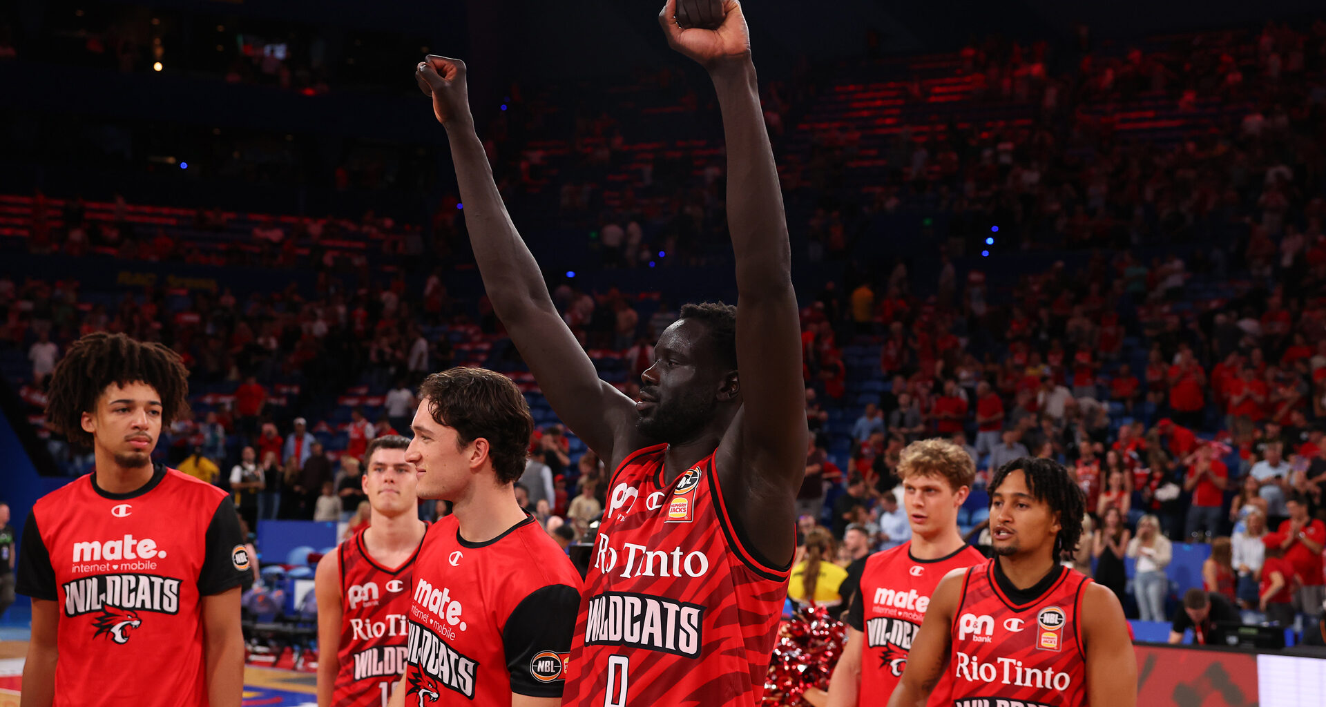 Wildcats dig deep to hold out Phoenix