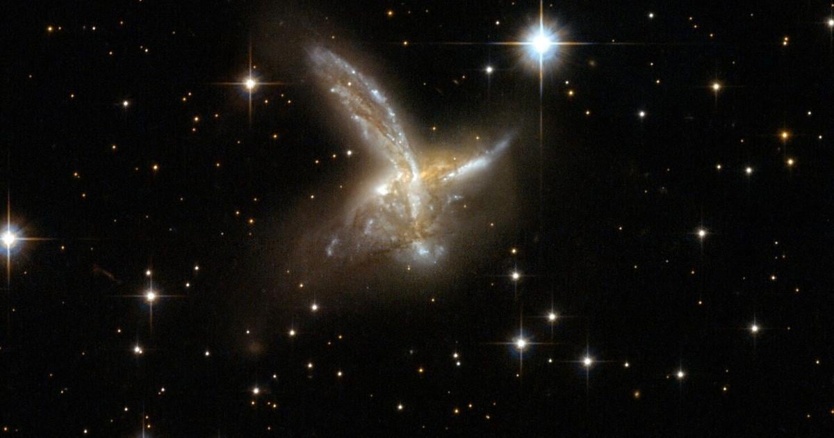Two galaxies in cosmic dance looks like bird in flight | National News