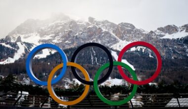 Winter Olympics: Alisa Camplin and the Australian team ready to "take on the world"