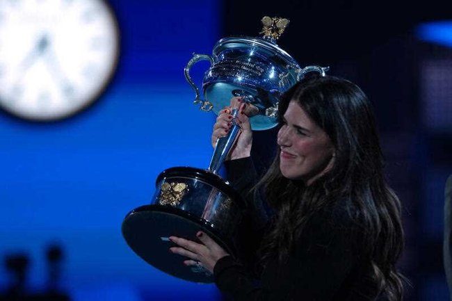 Capriati was all smiles with the trophy. 