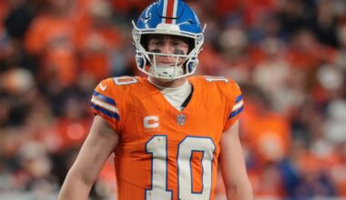 NFL Week 18 live scores and updates: Playoff bracket as Broncos clinch AFC No. 1, Bears and Eagles lose