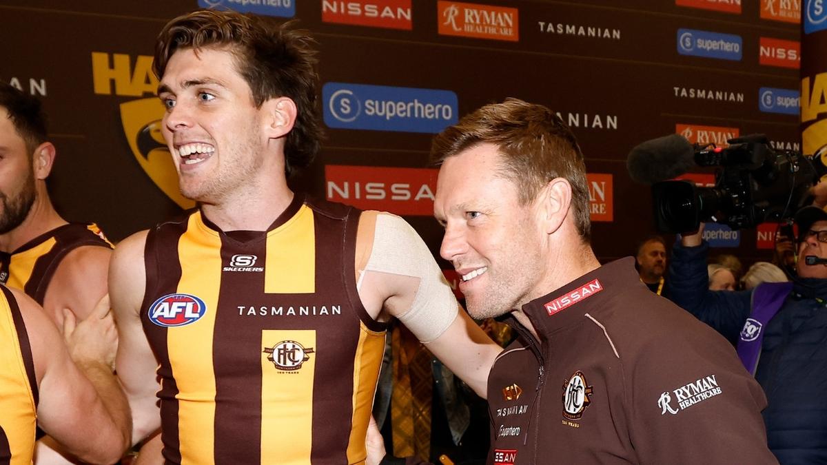 ‘Serious concern at Hawthorn’ as luckless star Will Day suffers new shoulder injury