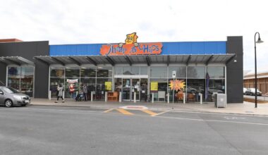 Hundreds of jobs saved after beloved Aussie discount retailer sold to rival following collapse into administration