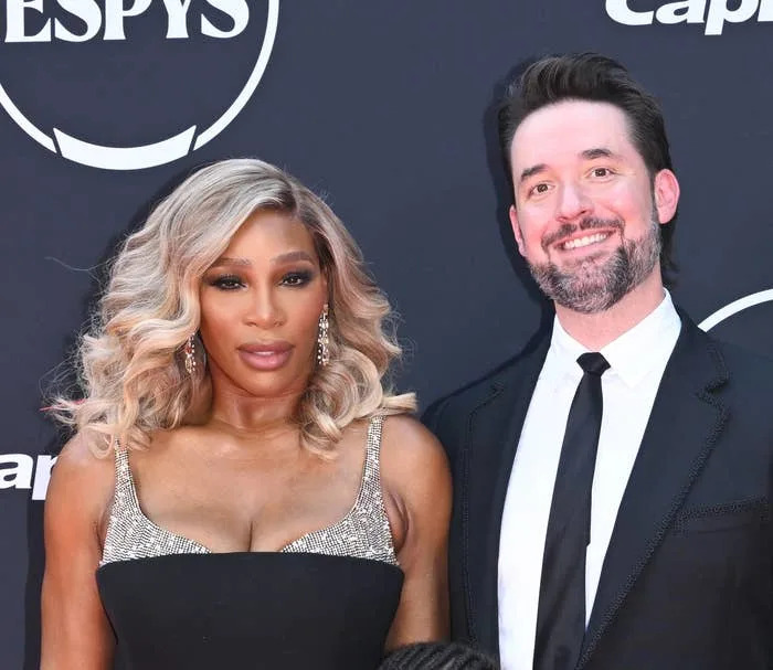 Serena and Alexis at an event