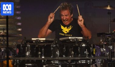 Midnight Oil founder and drummer Rob Hirst dies aged 70