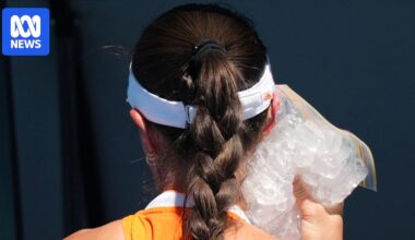 Australian Open matches suspended due to extreme heat at Melbourne Park