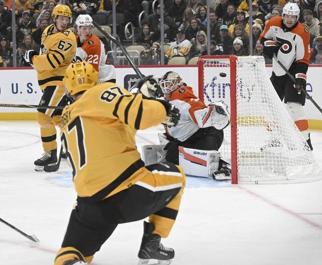 Penguins snap losing skid by beating Flyers
