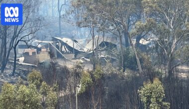 Australian heatwave: State of disaster declared as fires continue burning across Victoria