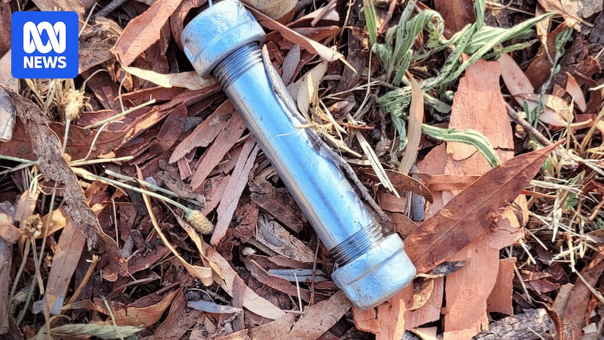 Pipe bombs found on Canberra footpaths, public urged not to touch suspicious items