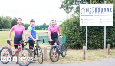 Cyclist completes 23,000km Melbourne to Melbourne ride