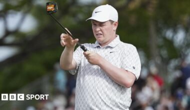 Robert MacIntyre sizes up a putt in Hawaii