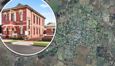 Remote Aussie town finally fills role with $45,000 cash bonus after desperate 18-month search