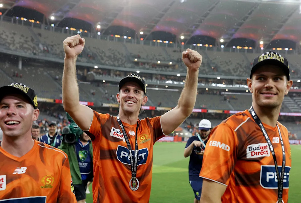 Mitchell Marsh and teammates celebrate their win.