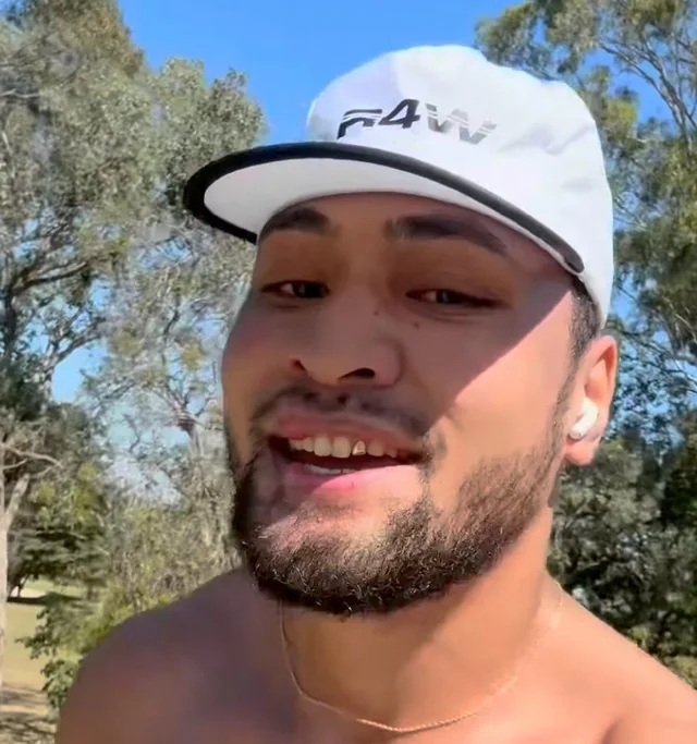 Eli Katoa shared a photo of himself running and exercising in the gym this week.