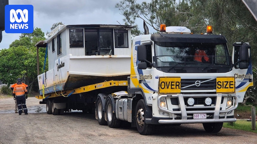 Noosa houseboats forced off river as new maritime rules take effect
