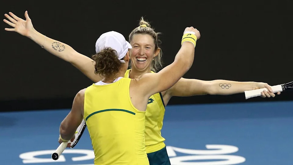 Sam Stosur, Storm Sanders