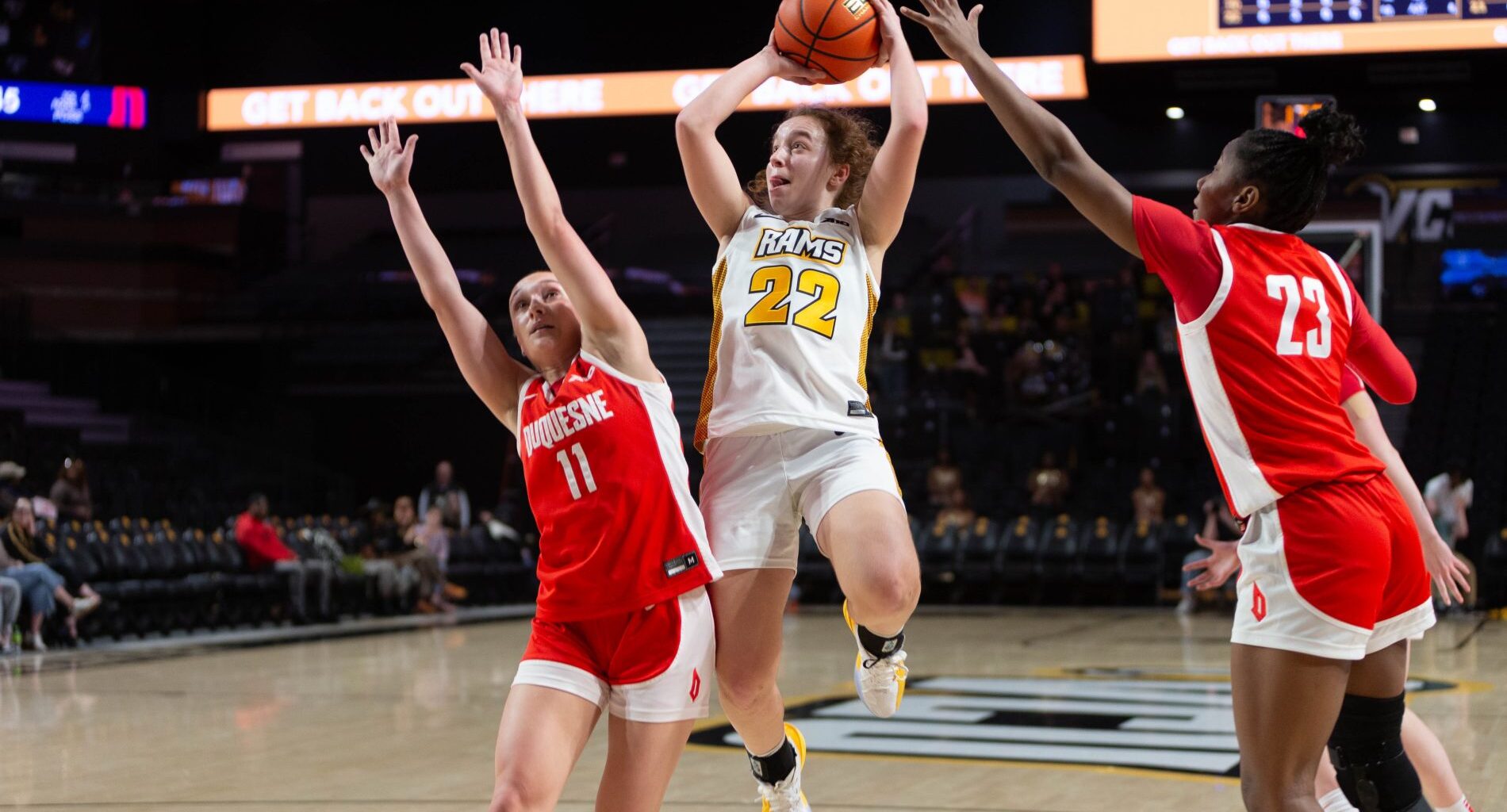 Women’s Basketball win in nailbiter against Dukes 61-54