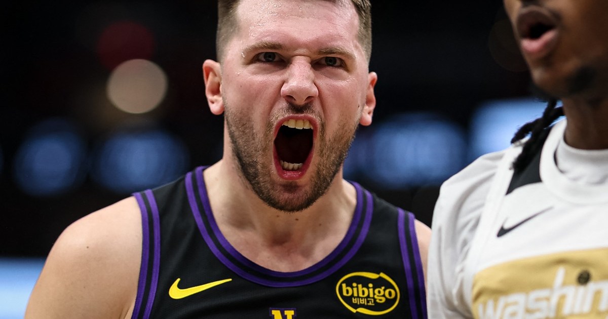 Luka Doncic posts 37-point triple-double as Lakers crush Wizards | Basketball News