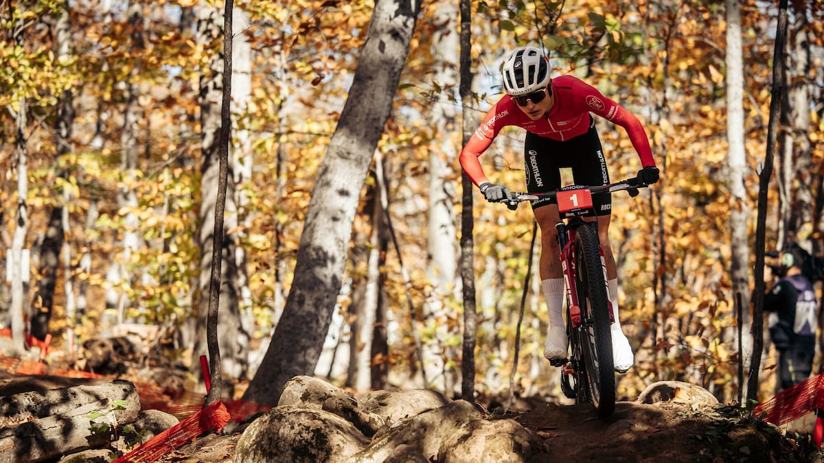 Kiwi mountain bike world champion Samara Maxwell to take year off competitive sport