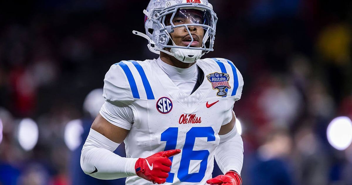 Miami vs. Ole Miss live updates: College Football Playoff Fiesta Bowl game score, predictions, latest