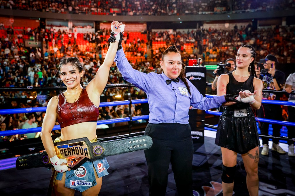 Canelo Álvarez Doc & Live Supernova Boxing Event