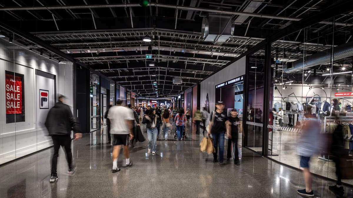 Boxing Day shopping falls 12.4% in 2025, loses title of most popular shopping day