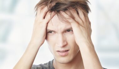 Women and anxious people show distinct types of underconfidence