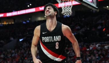 Avdija exits late with back injury as Blazers fall to Knicks