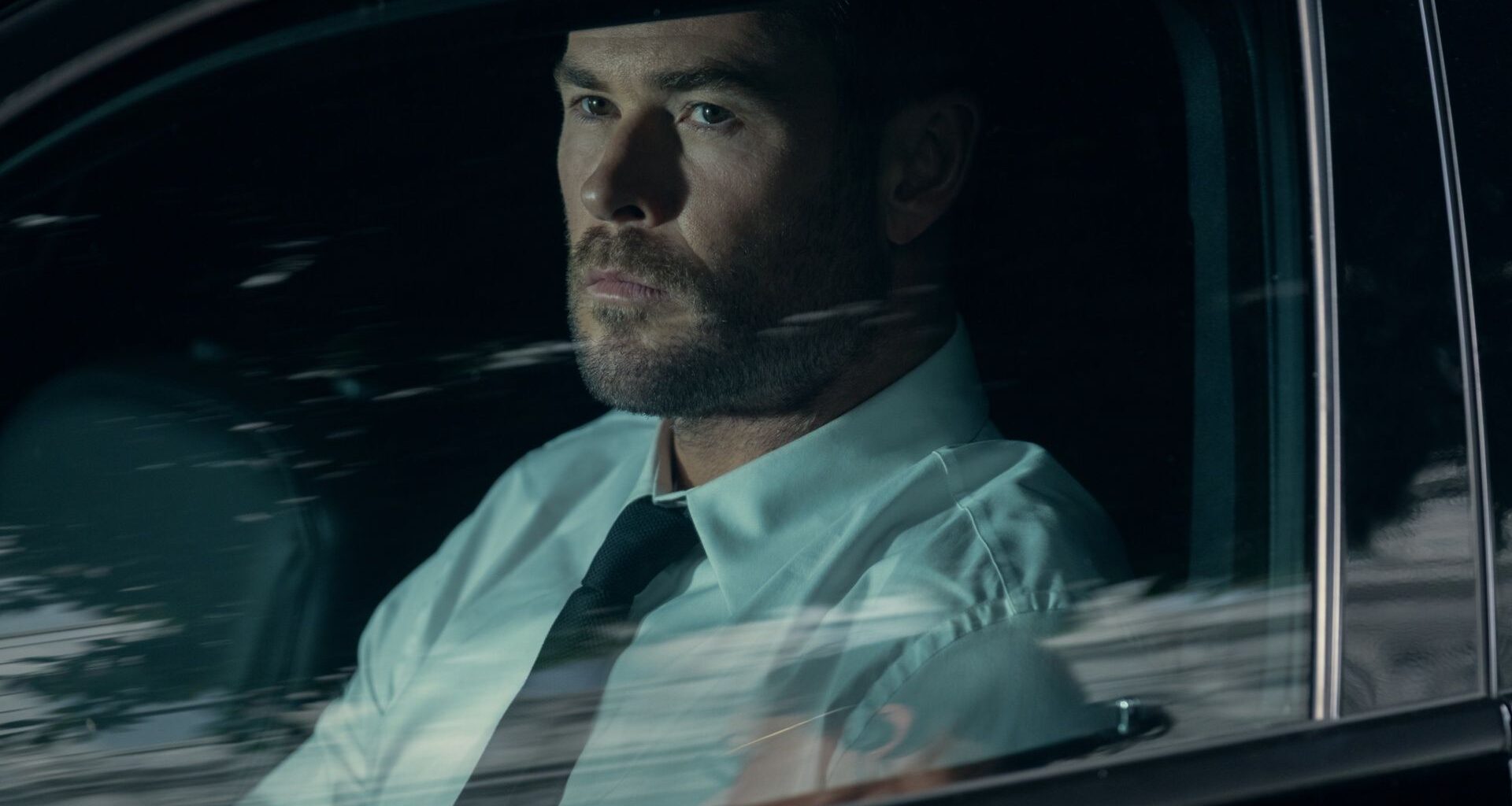 Chris Hemsworth in Crime 101
