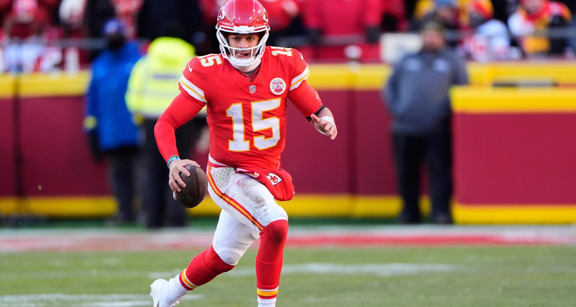 Chiefs' Patrick Mahomes Gives Updated Timeline for NFL Return amid Knee Injury Rehab