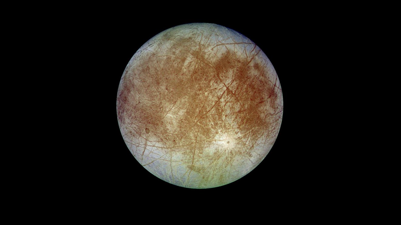 Scientists Have Discovered a Fascinating New Way Jupiter's Moon Europa Could Support Life